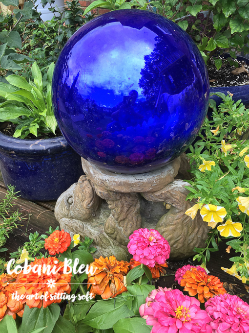 How to Create a Eclectic Backyard Garden | CobaniBleu | www.cobanibleu.com